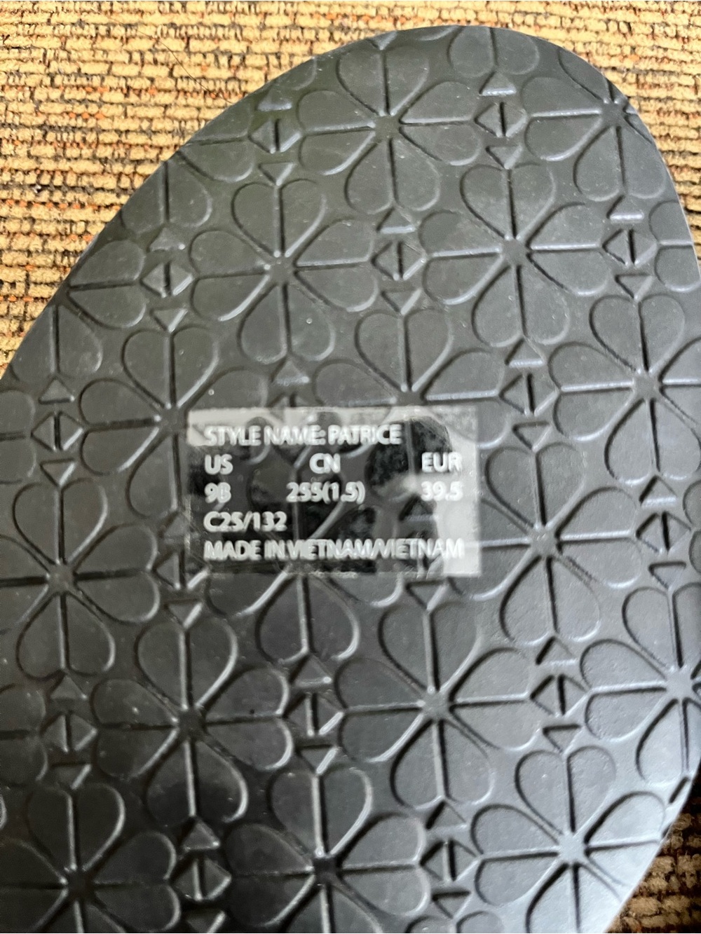 kate spade Black and Blush Leather T-Strap Sandals - Picture 3 of 4